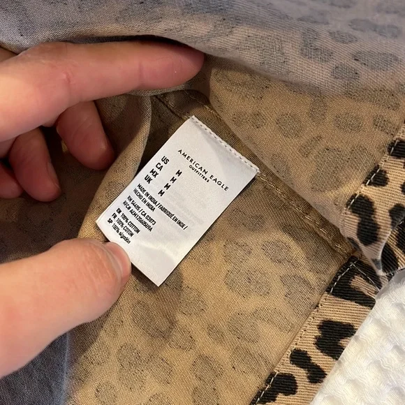 American Eagle button up top / over jacket - Picture 5 of 6